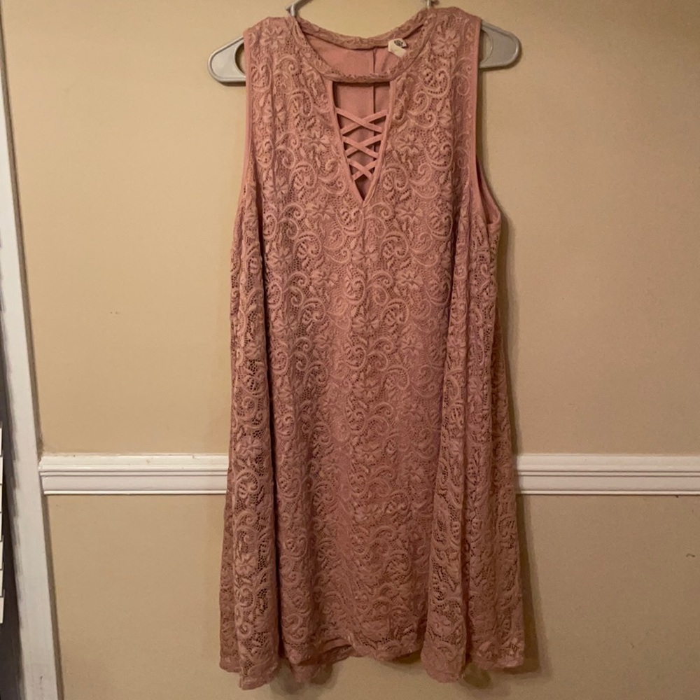 Beige lace dress size 2XL
